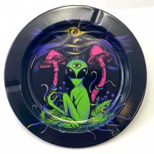 tin ashtray alien